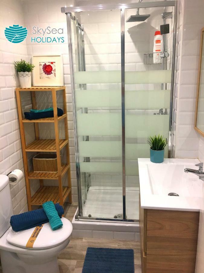 Skysea Holidays Malaga Victoria Dış mekan fotoğraf